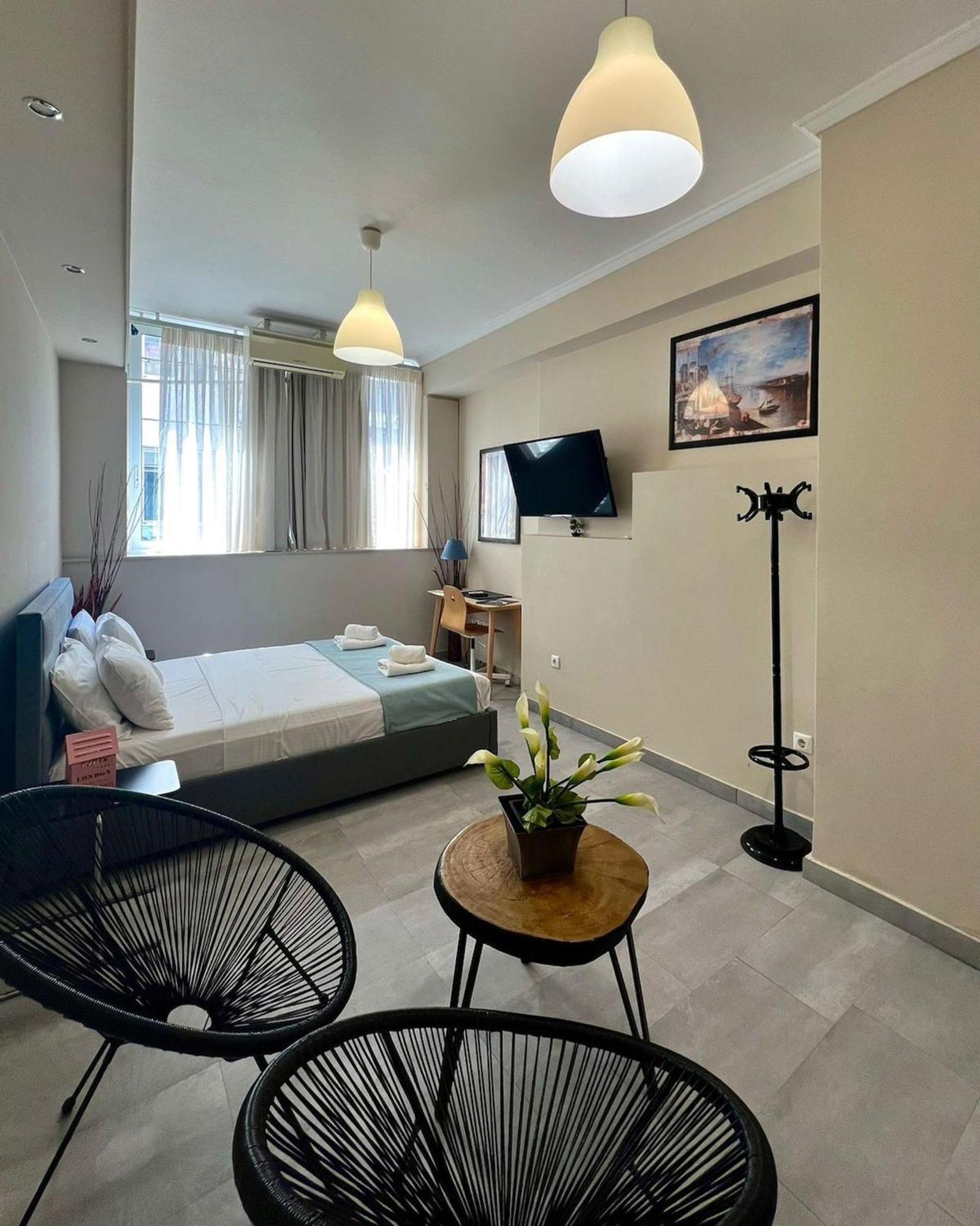 Superhost Hub #103 Plaka - Monastiraki Apartment เอเธนส์ ภายนอก รูปภาพ