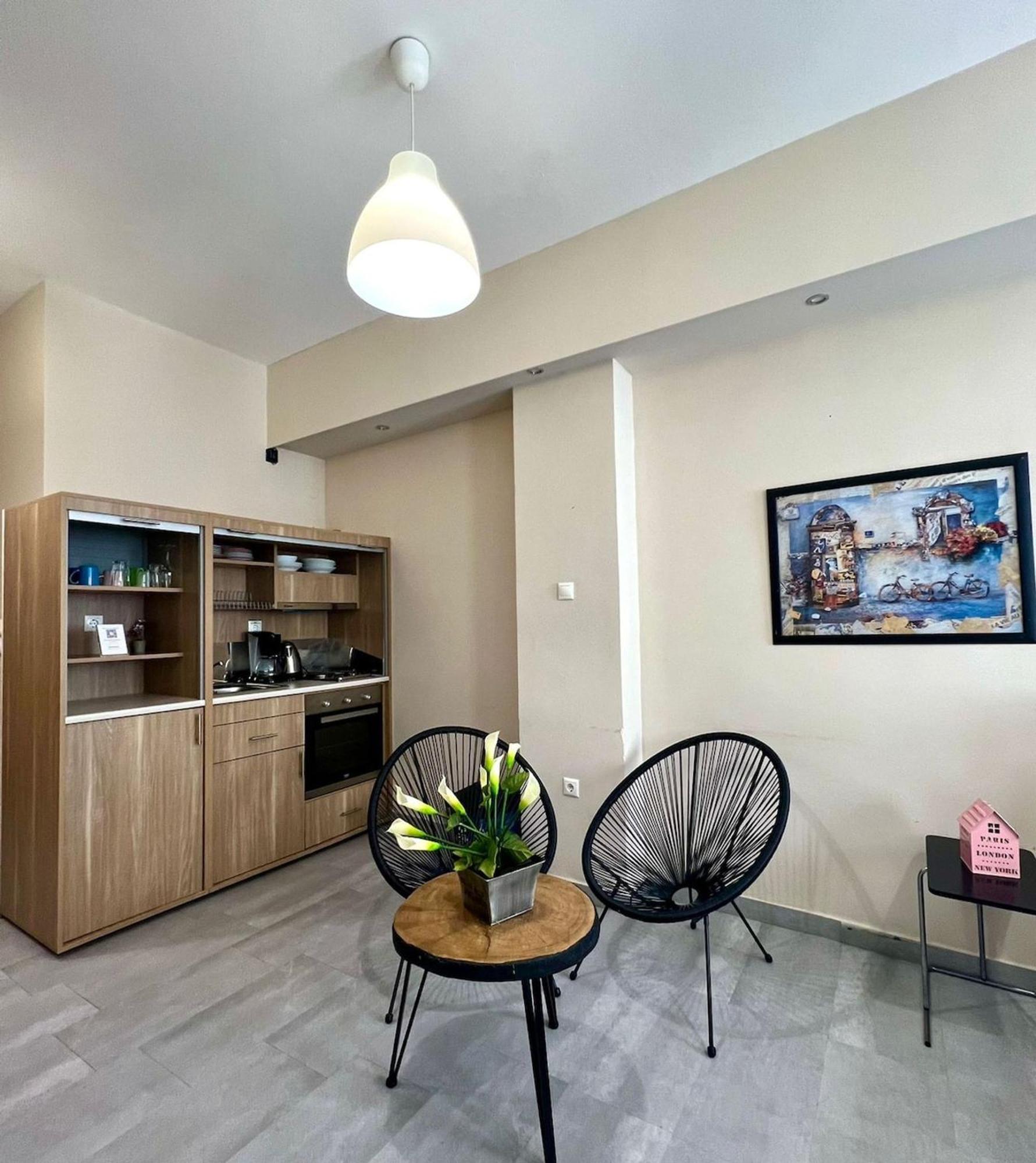 Superhost Hub #103 Plaka - Monastiraki Apartment เอเธนส์ ภายนอก รูปภาพ